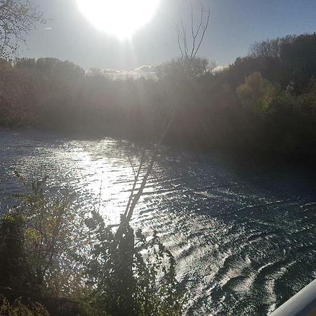 Gite Face A La Riviere -Proche Du Pont Du Gard- Montfrin Екстер'єр фото