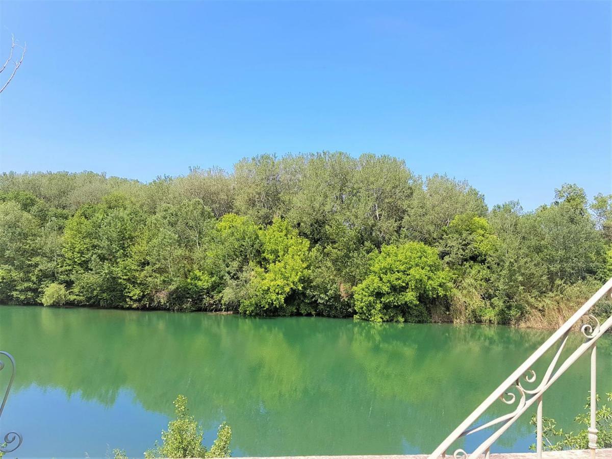 Gite Face A La Riviere -Proche Du Pont Du Gard- Montfrin Екстер'єр фото